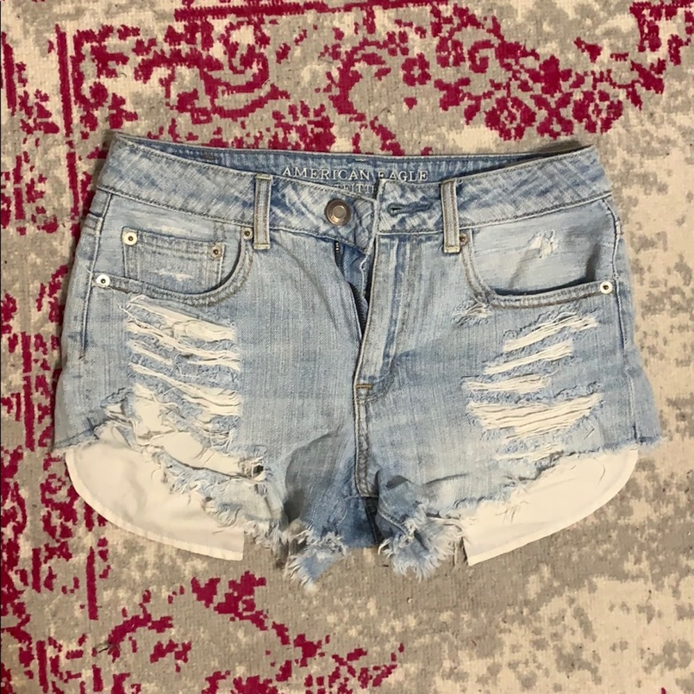 Distressed American Eagle hi-rise festival shortie